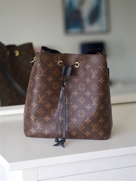 louis vuitton neo noe discontinued|louis vuitton neonoe shoulder bag.